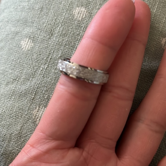 Anxiety Spinner Ring Sz 9 - Picture 3 of 5